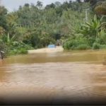 Akses Jalan Nasional Perbatasan RI-Malaysia di Kapuas Hulu Putus karena Banjir